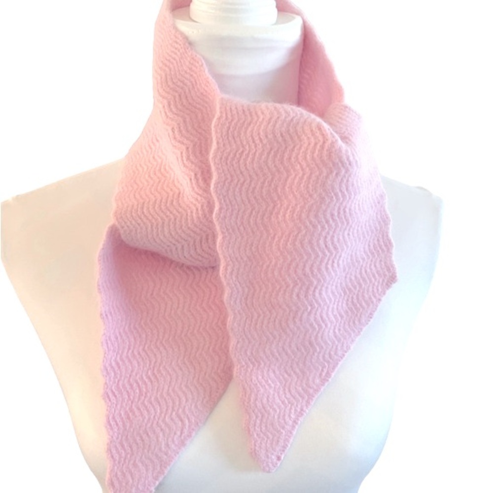 Lambs wool angora Scarf Pink Banana Republic NWOT